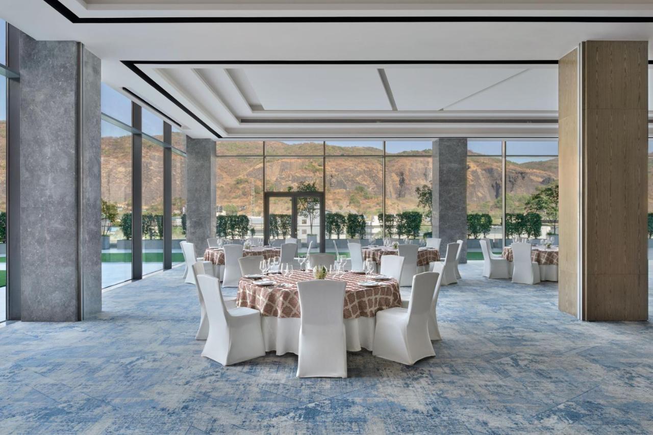 Marriott Executive Apartments ナビムンバイ エクステリア 写真
